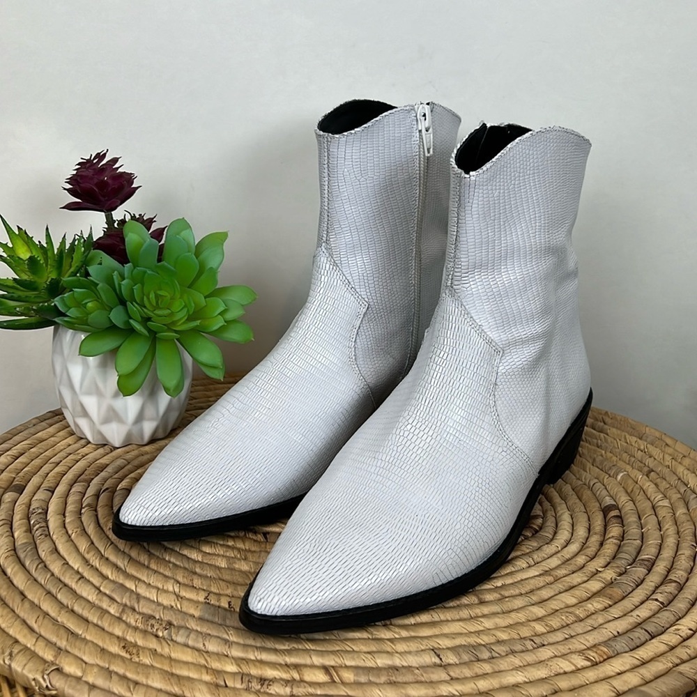 Free People Luke Western Boot White Zipper Leather Reptile 7.5